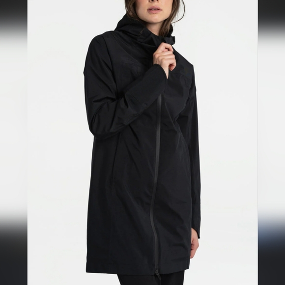 Lole long rain coat - Picture 4 of 10